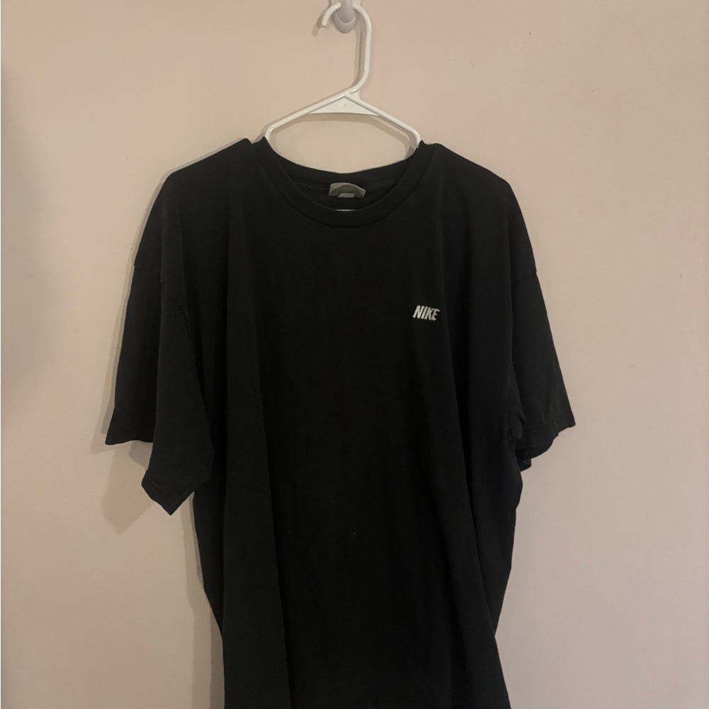 Nike vintage Men's Black Short Sleeve Tee